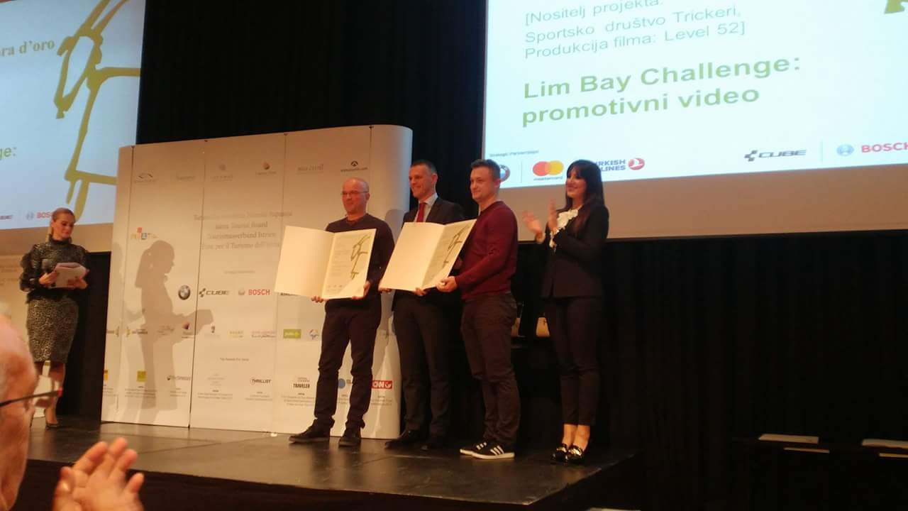 FB IMG 1513747451931